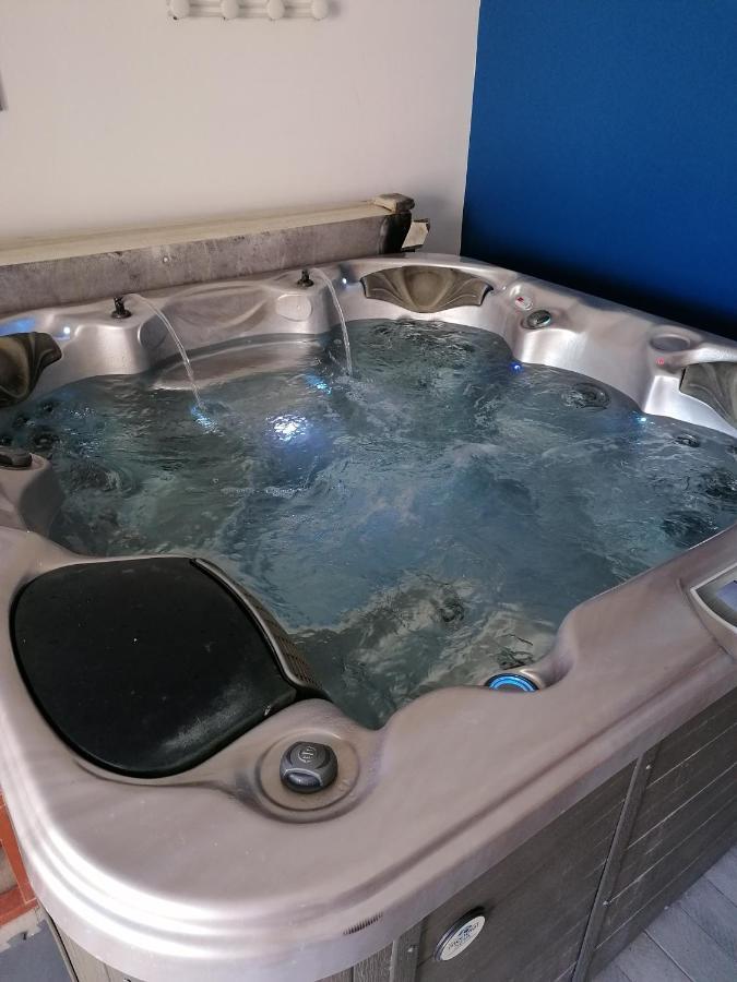 Hotes De L'Isle Saint-Medard-de-Mussidan Zewnętrze zdjęcie
